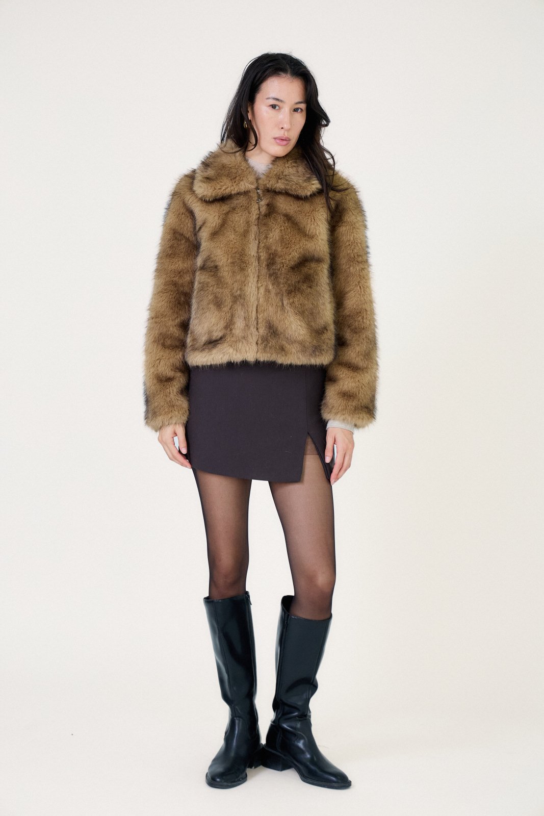 AMETHYST - Veste Taupe - Escandelle (Vue de face - portrait)
#couleur_taupe