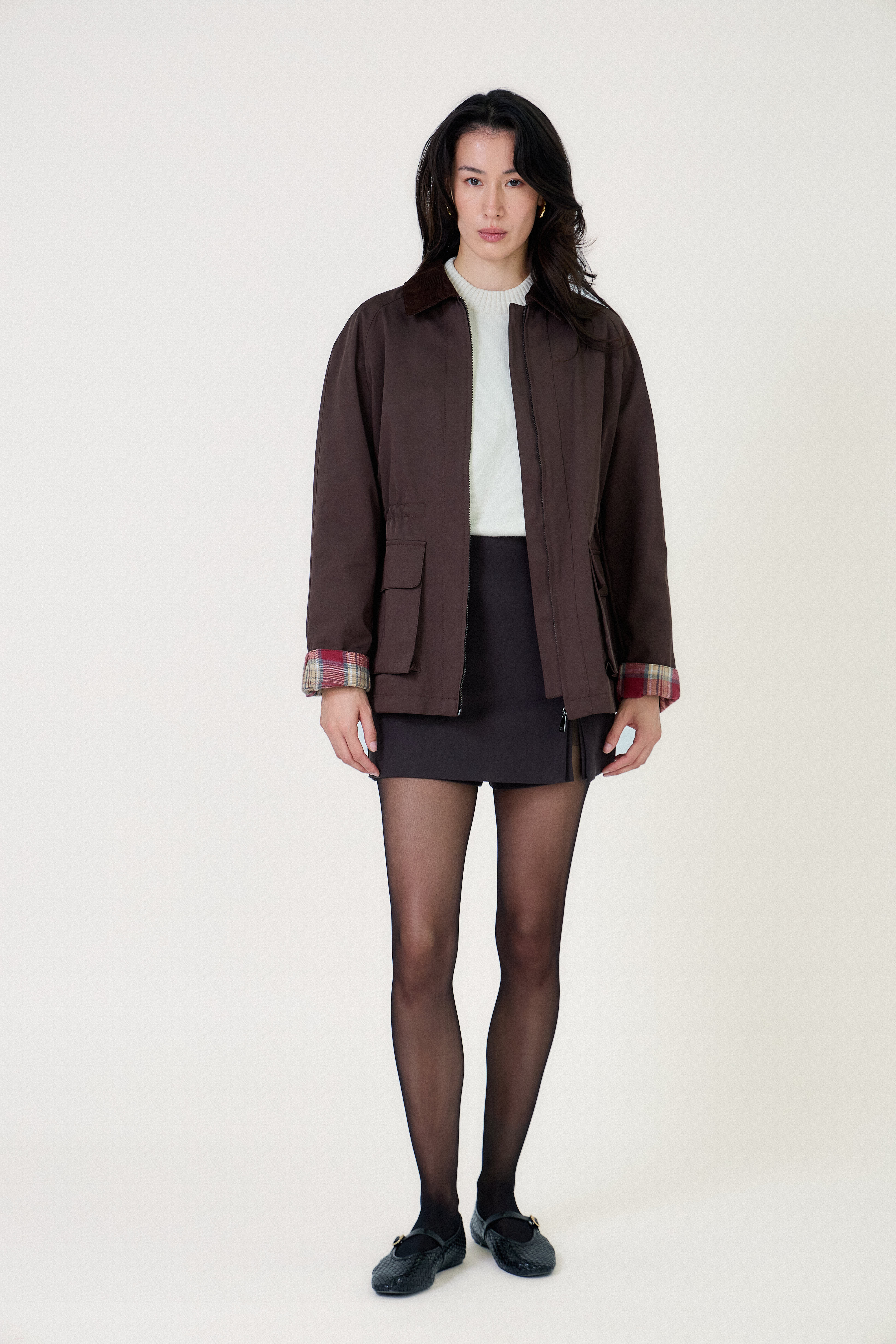 Veste style barbour femme Escandelle marron – vue de face – col chemise et poignets à carreaux tartan - matière déperlante
#couleur_choco