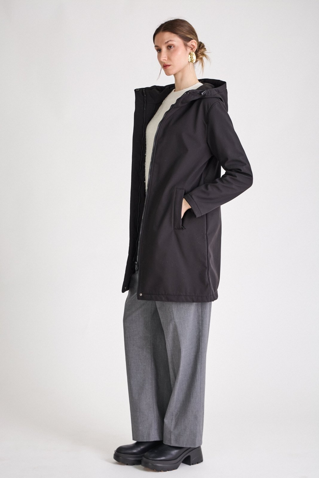 SIENA - Parka Noir - Escandelle (Vue de profil gauche)
#couleur_noir