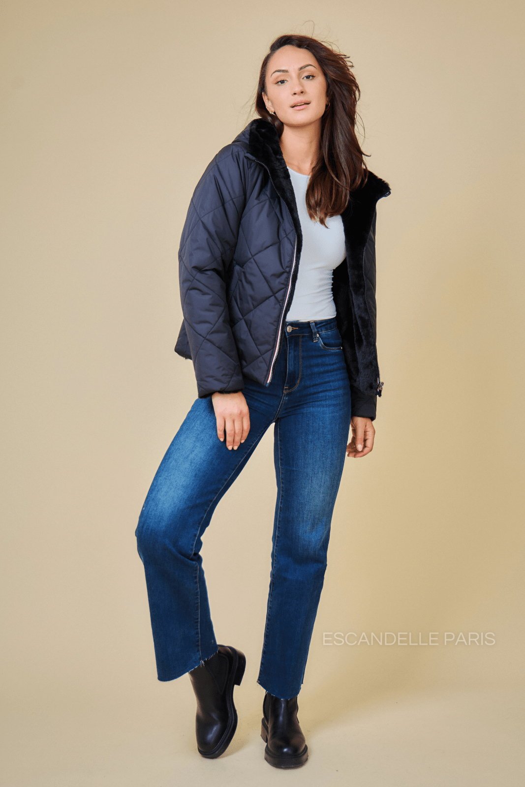 JUDY parka matelassée réversible fourrée noir femme - Escandelle Paris (silhouette entière)
#couleur_noir