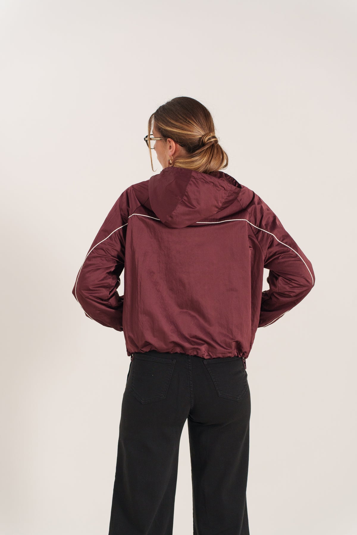 MARIANE blouson bomber court sportswear uni bordeaux femme - Escandelle Paris (dos)
#couleur_bordeaux
