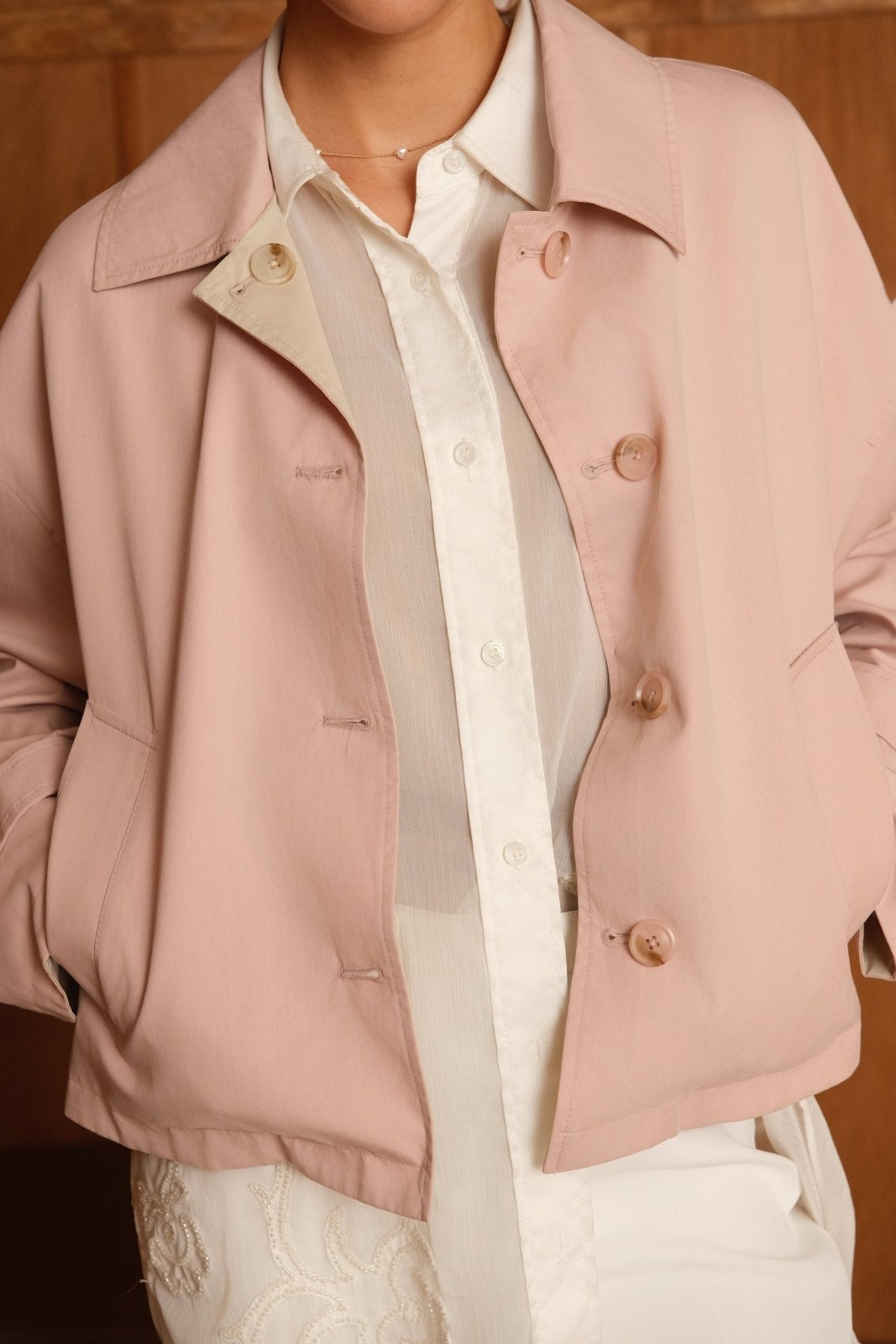 MARINEL veste courte coton imperméable réversible rose femme - Escandelle Paris (gros plan détails matière)
#couleur_rose