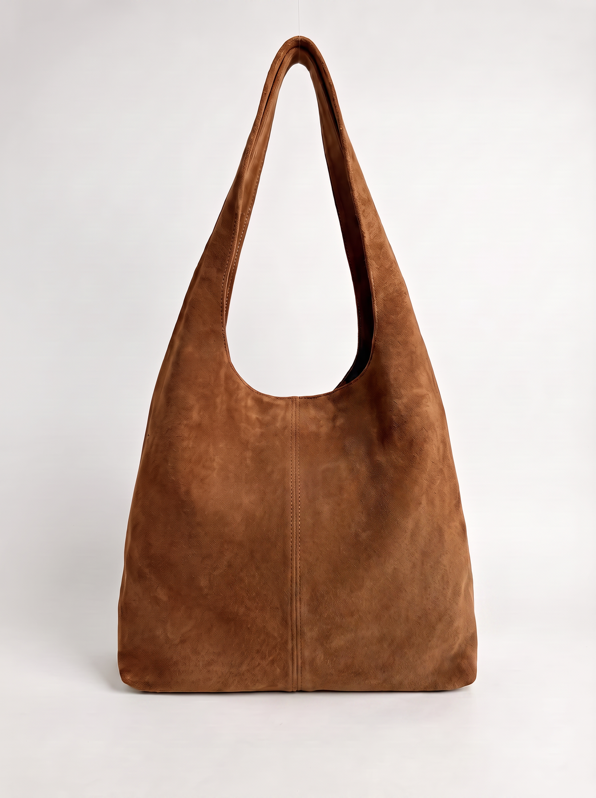 MEILI sac hobo cuir suédé porté épaule camel femme - Escandelle Paris (silhouette entière)
#couleur_camel