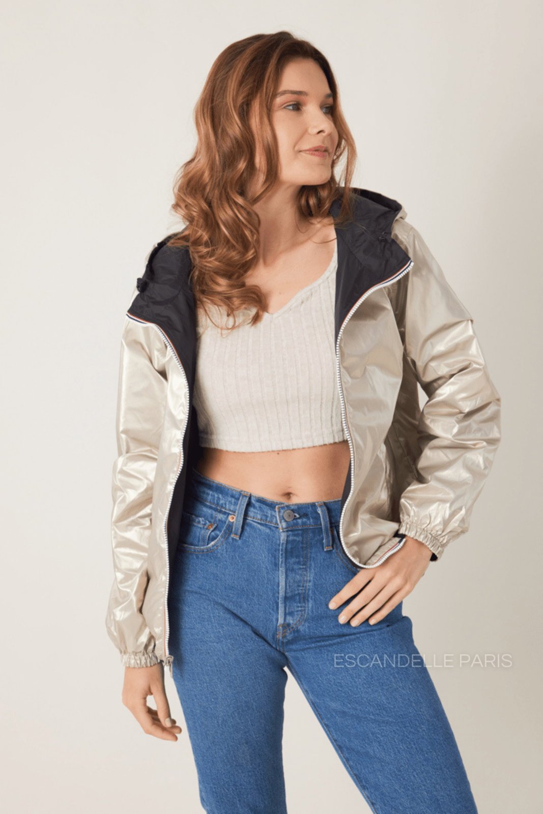 NAÉ parka courte réversible imperméable dorée noir femme - Escandelle Paris (côté dorée)
#couleur_noir