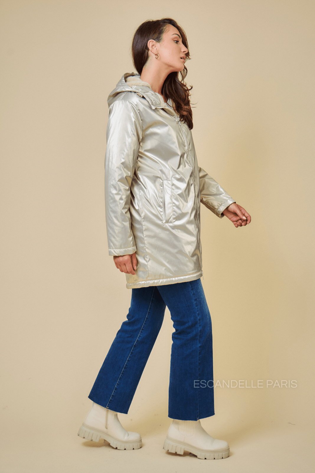 SOL parka mi-longue imperméable fourrée or femme - Escandelle Paris (vue de profil)
#couleur_or