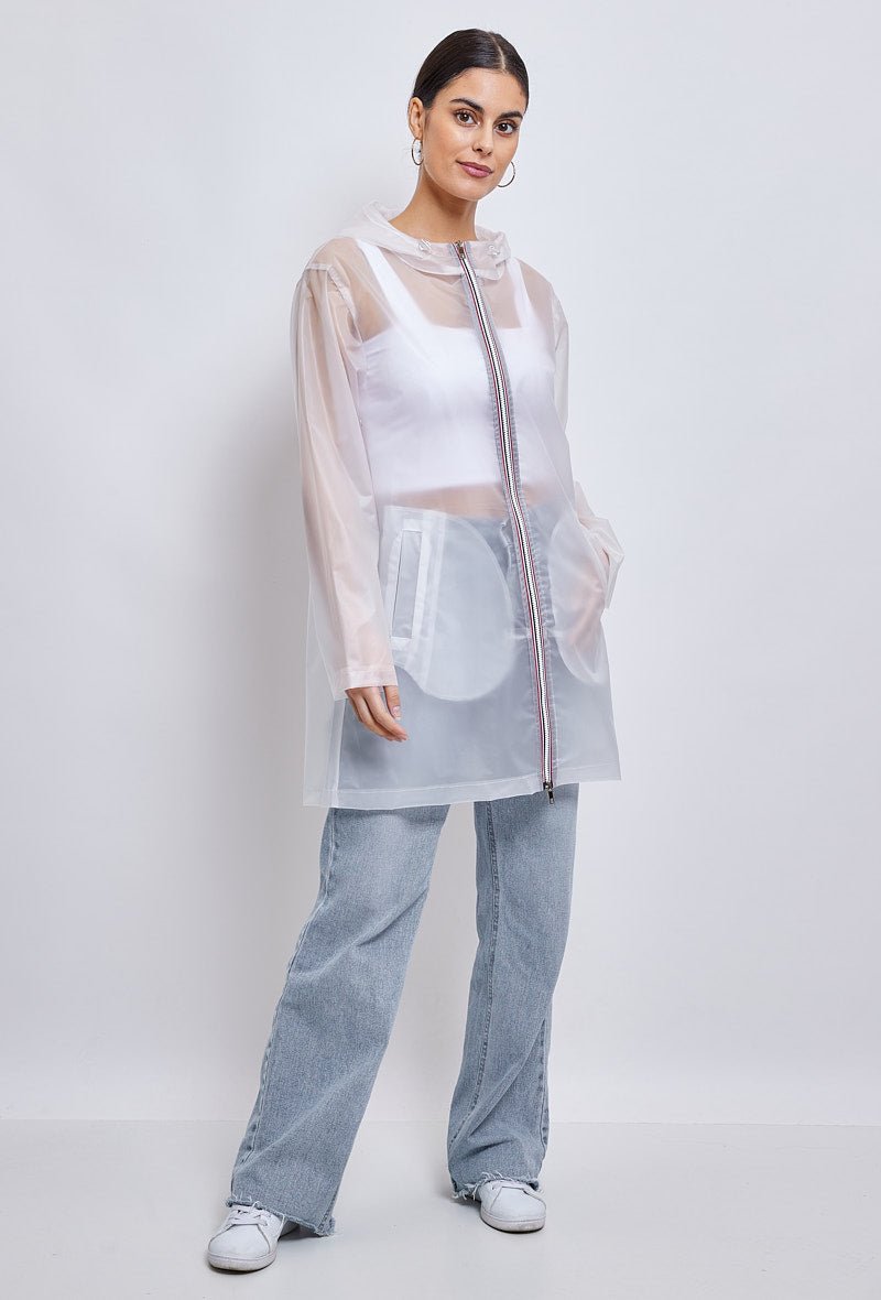 AURA - Imperméable Blanc - Escandelle (Vue de face - silhouette entière)