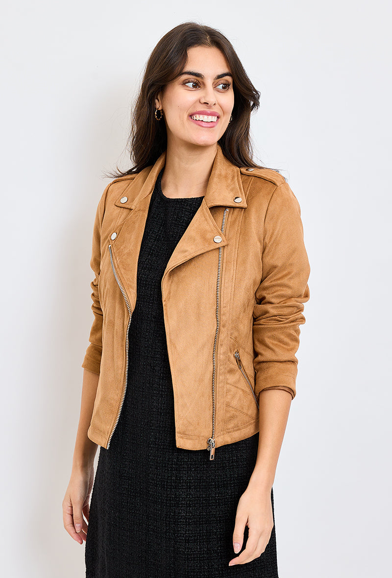 Perfecto suédine NOÉ Escandelle Paris - vue de face - col à revers, fermeture zip, boutons, poches et coupe droite
#couleur_camel