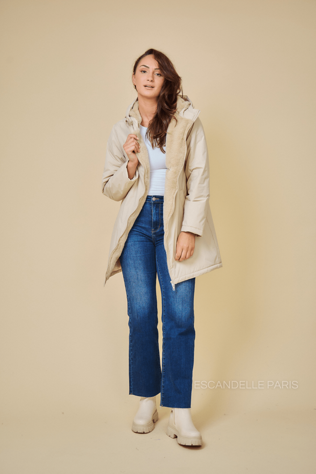 SOL - Parka Beige - Escandelle (Vue de face - silhouette entière) 
#couleur_beige