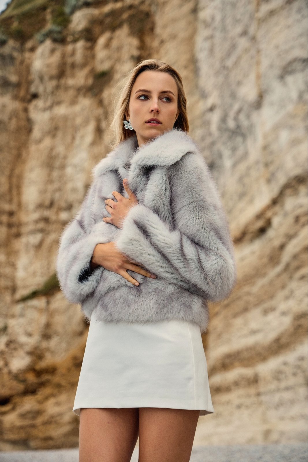 AMETHYST - Veste Gris - Escandelle (Vue de face - portrait - vue en hauteur)
#couleur_gris