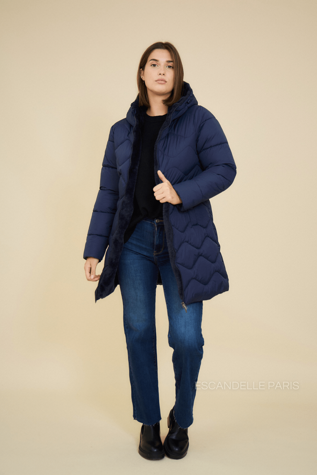 BILLIE - Doudoune Marine - Escandelle (Vue de face - silhouette entière) 
#couleur_navy