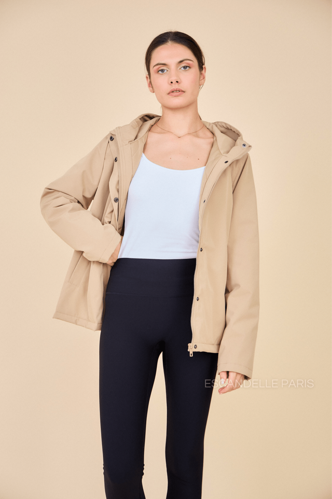 ADÈLE - Parka Beige - Escandelle (Vue de face - portrait) 
#couleur_beige