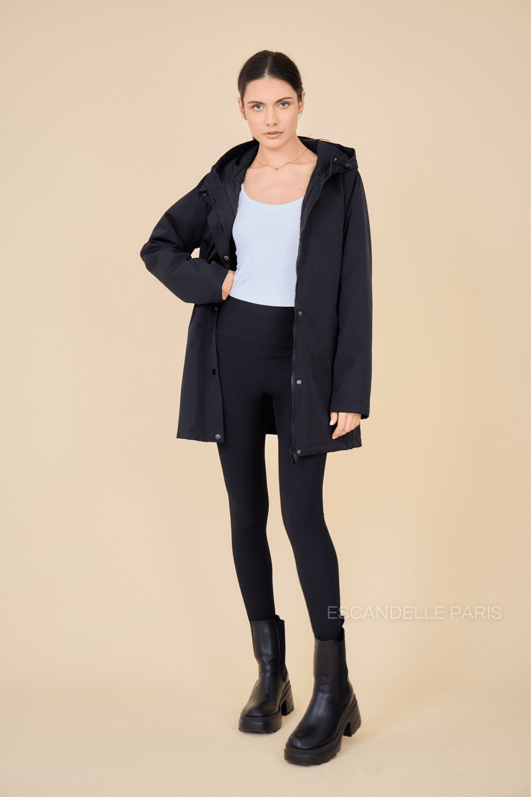 INES - Parka Noir - Escandelle (Vue de face - silhouette entière) 
#couleur_noir