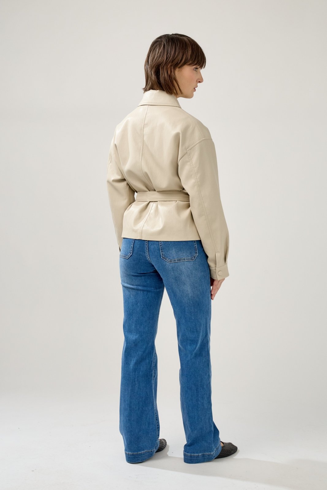 ILORIA - Veste Beige - Escandelle (Vue de dos)
#couleur_beige