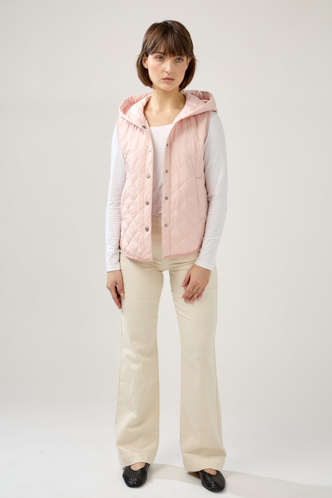 VARESSA - Veste Rose - Escandelle (Vue de face - silhouette entière) 
#couleur_rose