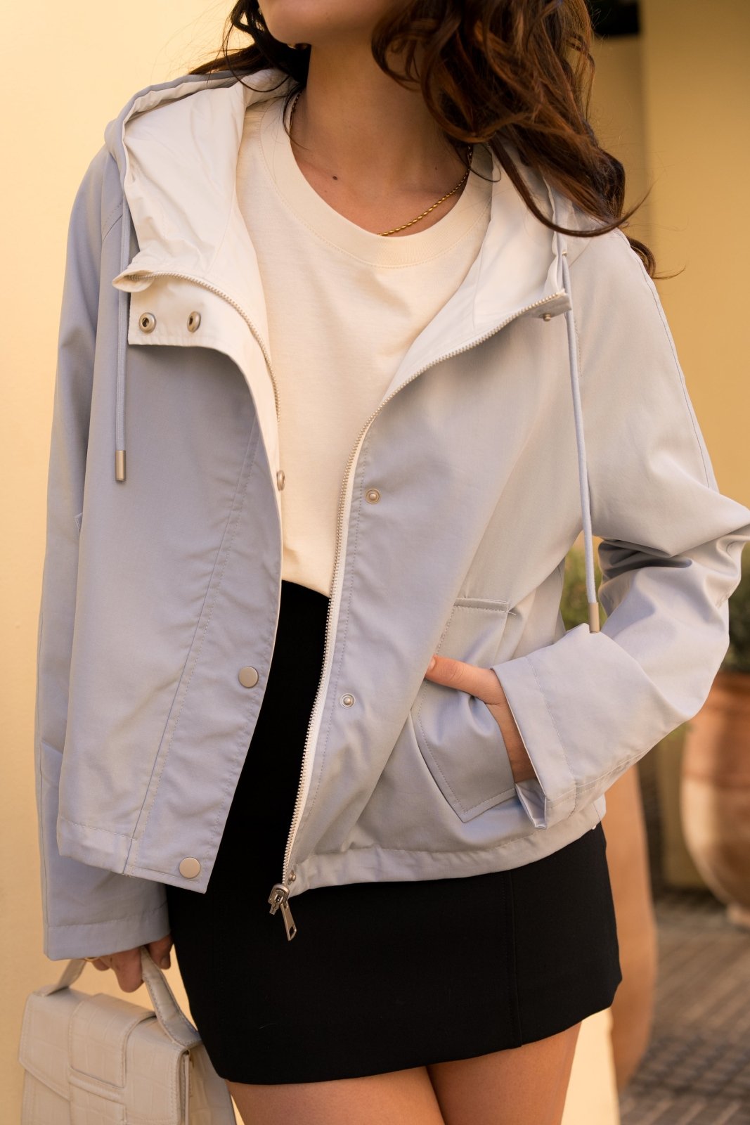 ELUNIA - Parka Ciel - Escandelle (Gros plan sur les détails et matières)
#couleur_ciel