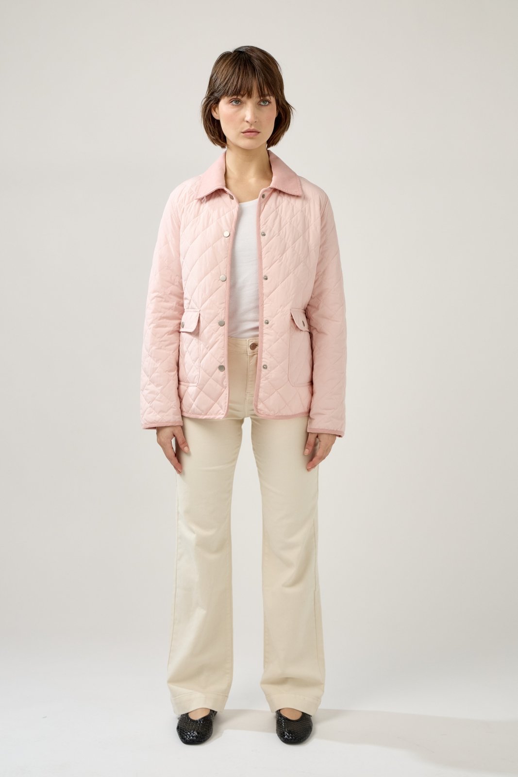 RAVELLE - Veste Rose - Escandelle (Vue de face - silhouette entière) 
#couleur_rose