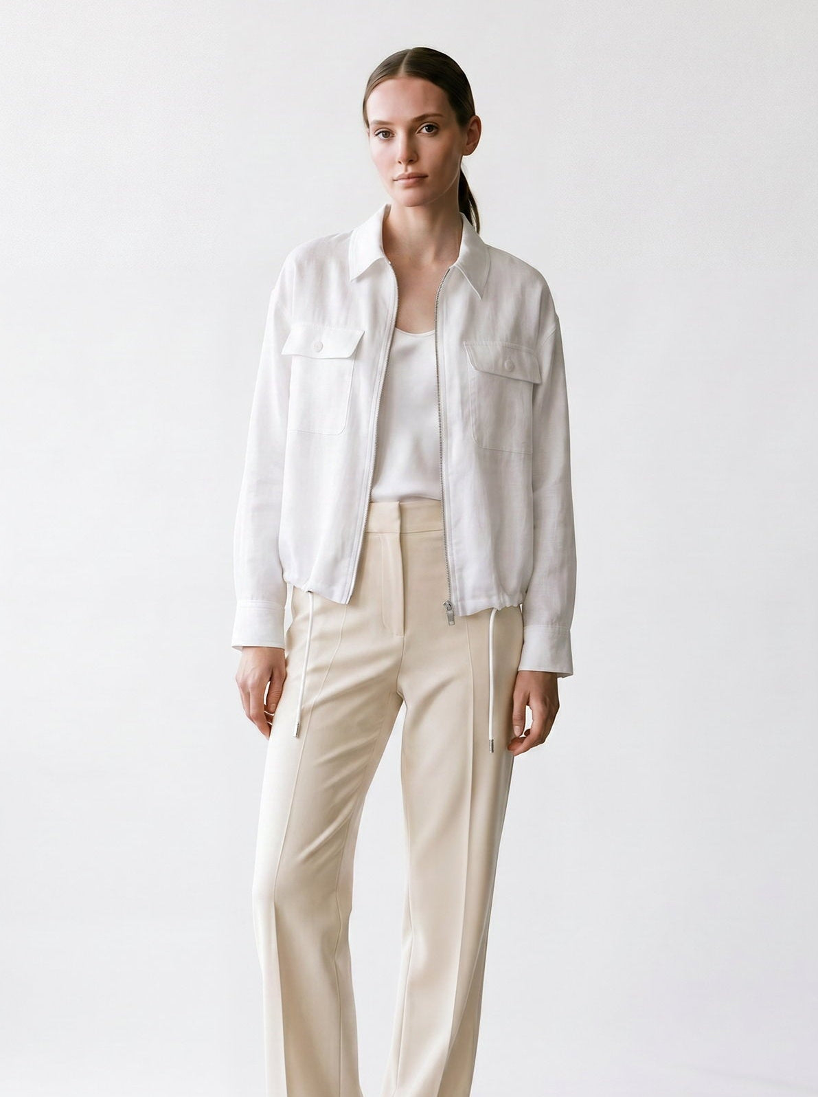 Veste à cordons - Blanc - Col français - poches - fermeture à glissière - EscandelleParis - Devant
#couleur_blanc