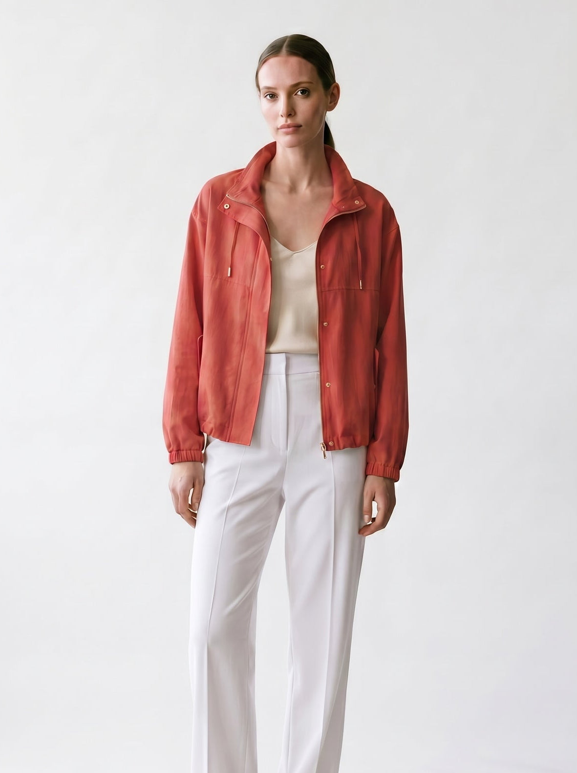 Veste en lin - col montant - découpe devant - poches - élastique poignets -EscandelleParis - Brique - Devant
#couleur_brique