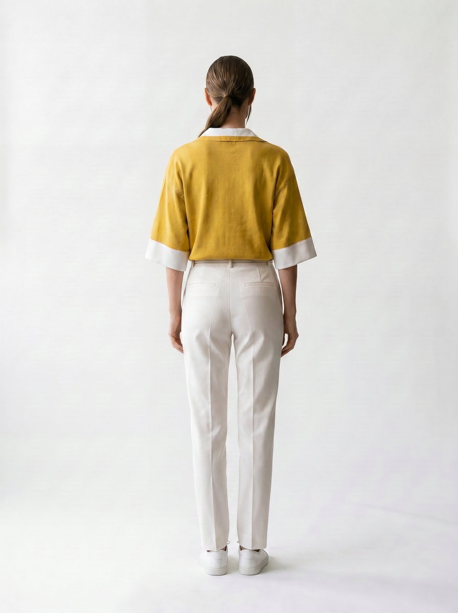 Blouse jaune et blanche contrastée - col V à revers - EscandelleParis - Dos
#couleur_jaune
