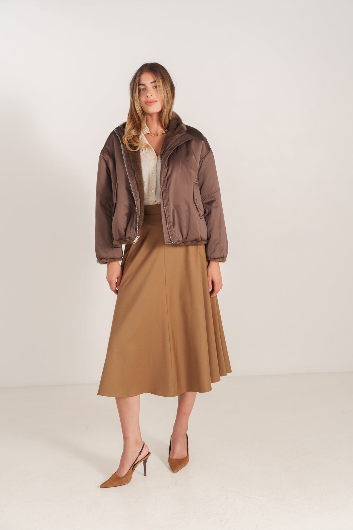 YSOLDE bomber réversible nylon fausse fourrure col montant choco femme - Escandelle Paris (silhouette entière)
#couleur_choco