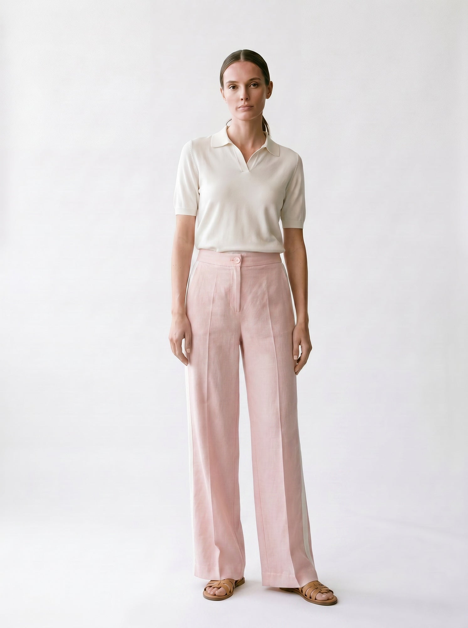 Pantalon droit - Passants et poches - Bande contrastée côté - Rose & Blanc - EscandelleParis - Devant
#couleur_rose
