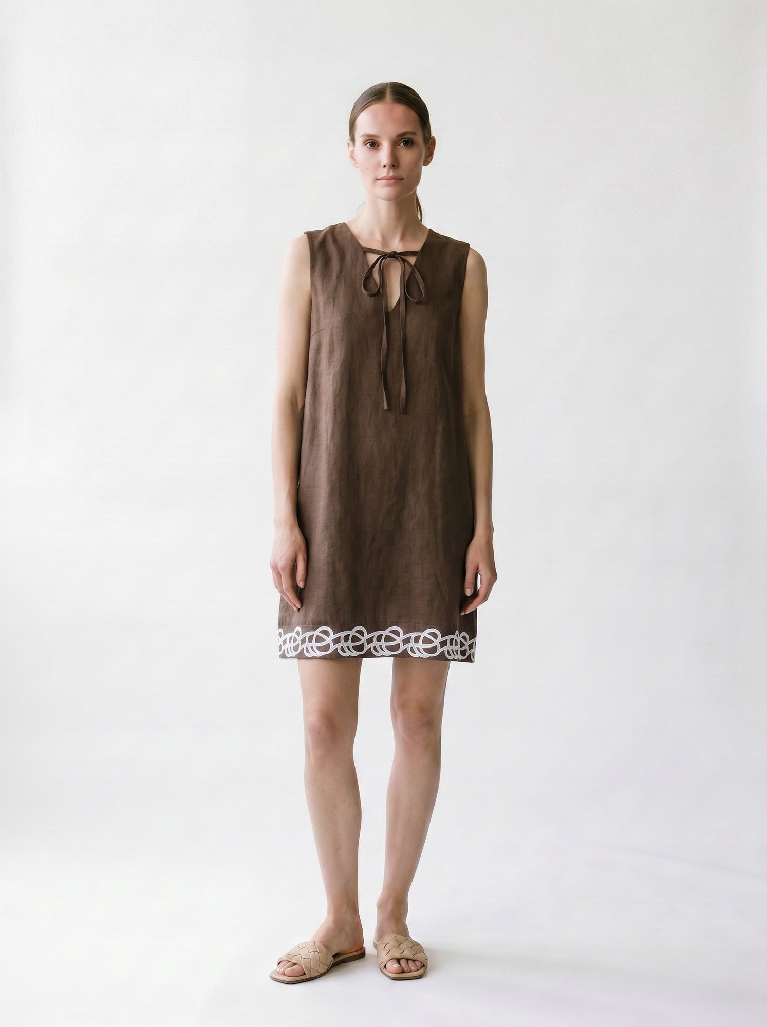 Rose de plage trapèze - Broderie bas de rode - EscandelleParis - Choco - Devant
#couleur_choco