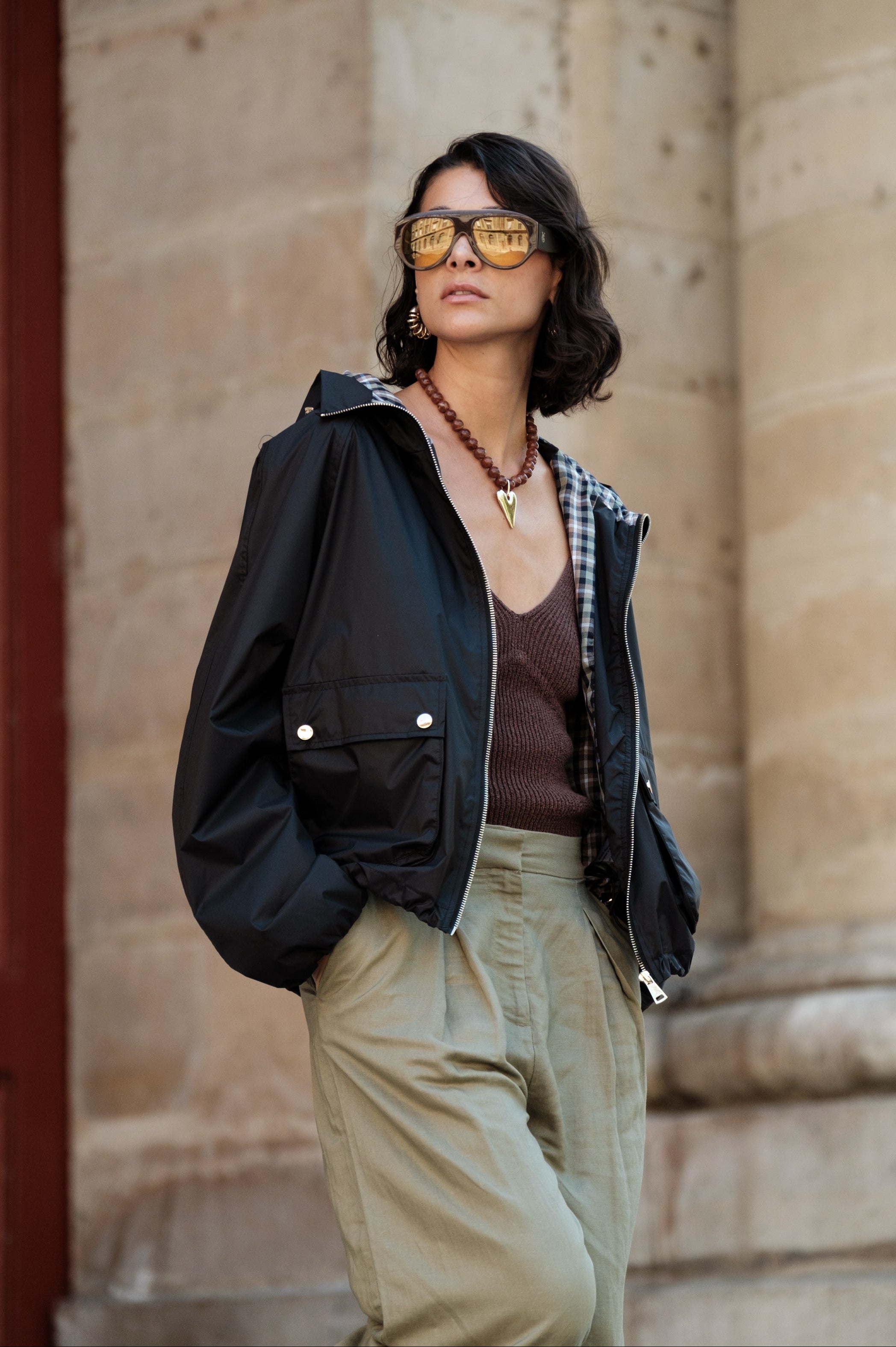 AMARAS blouson court bomber imperméable doublure carreaux noir femme - Escandelle Paris (portrait)
#couleur_noir