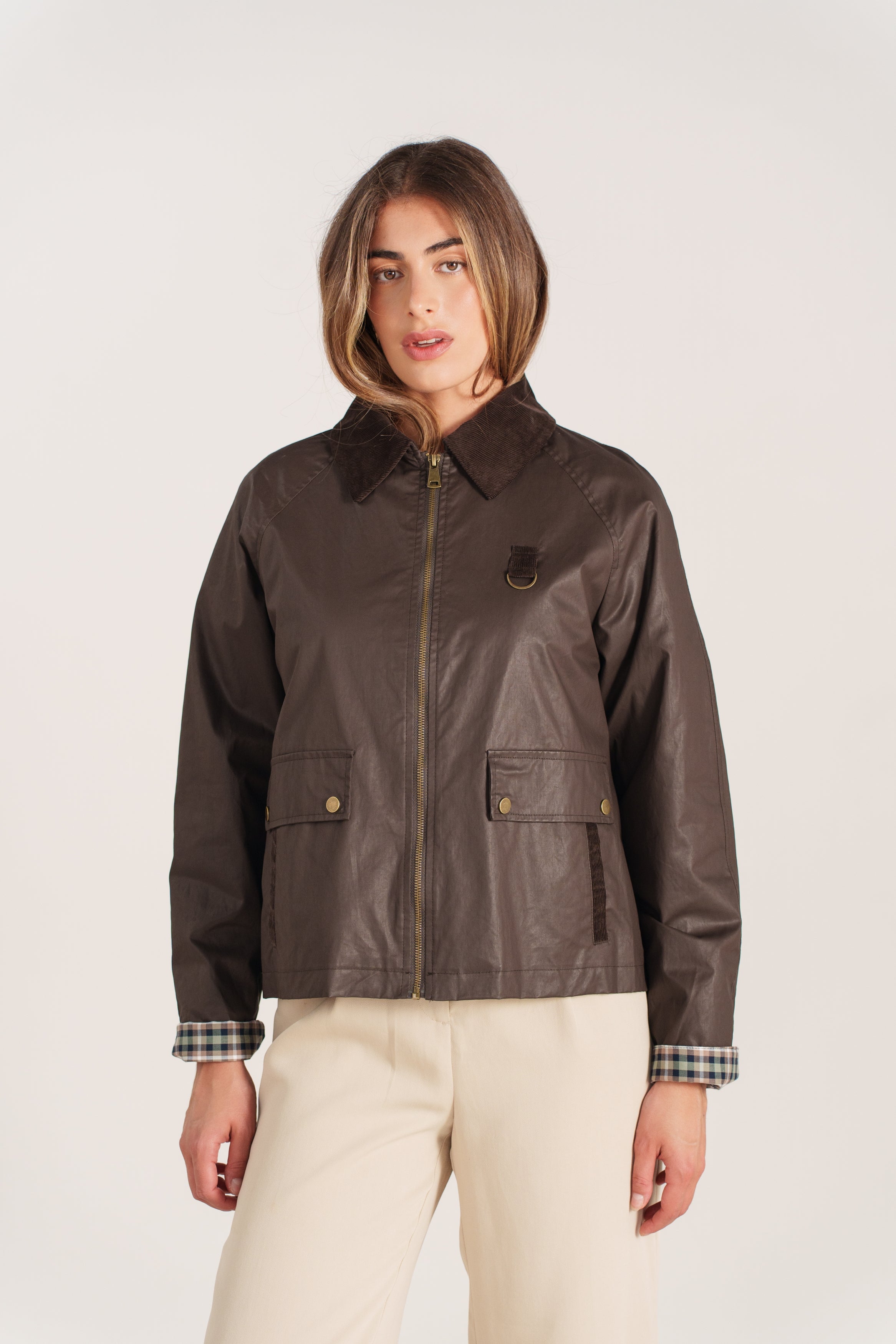 ELIANE veste courte déperlante col velours poignets tartan choco femme - Escandelle Paris (portrait)
#couleur_choco