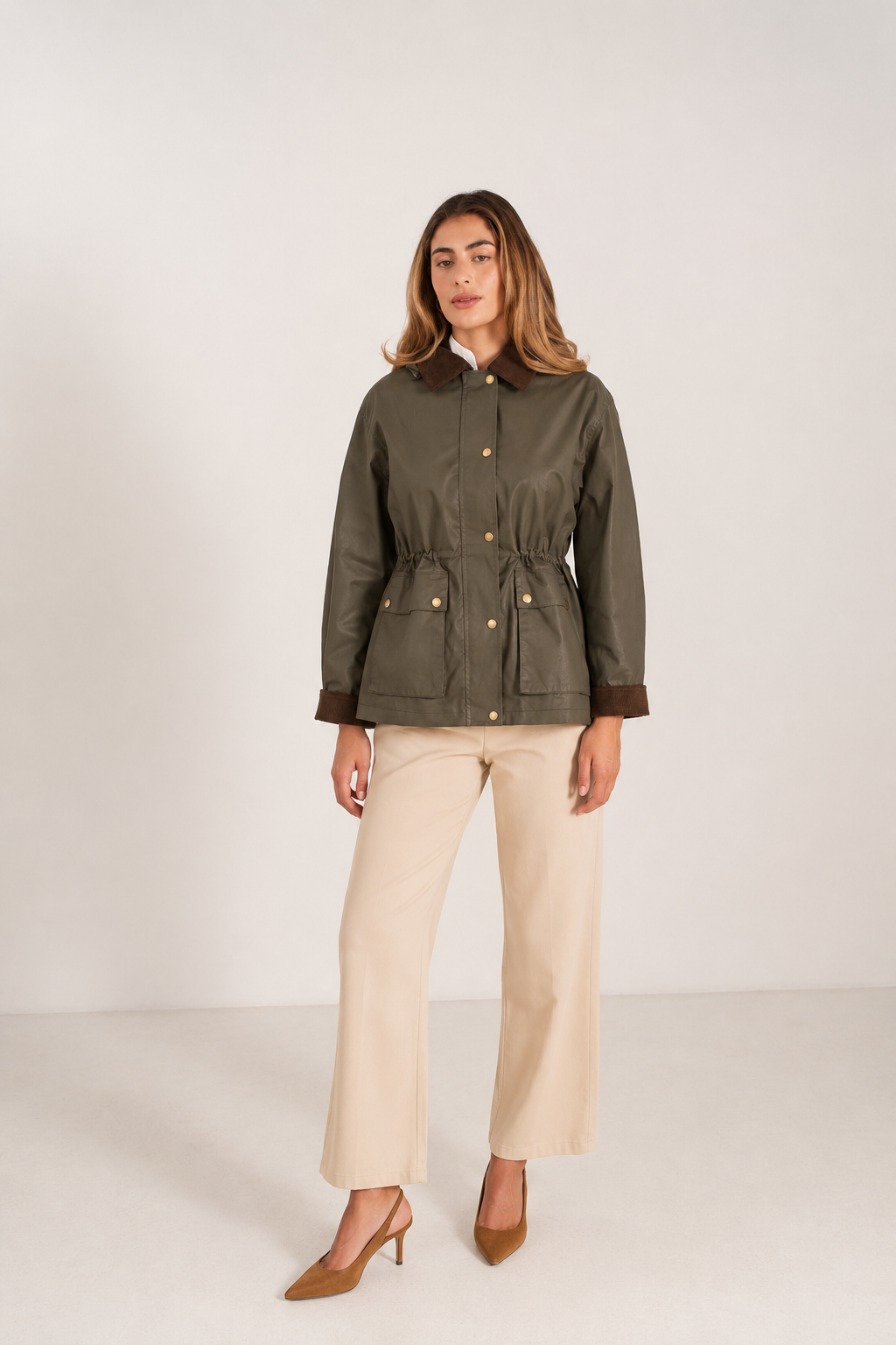 ELODIE veste mi-longue velours bi-matière capuche kaki femme - Escandelle Paris (silhouette entière)
#couleur_kaki