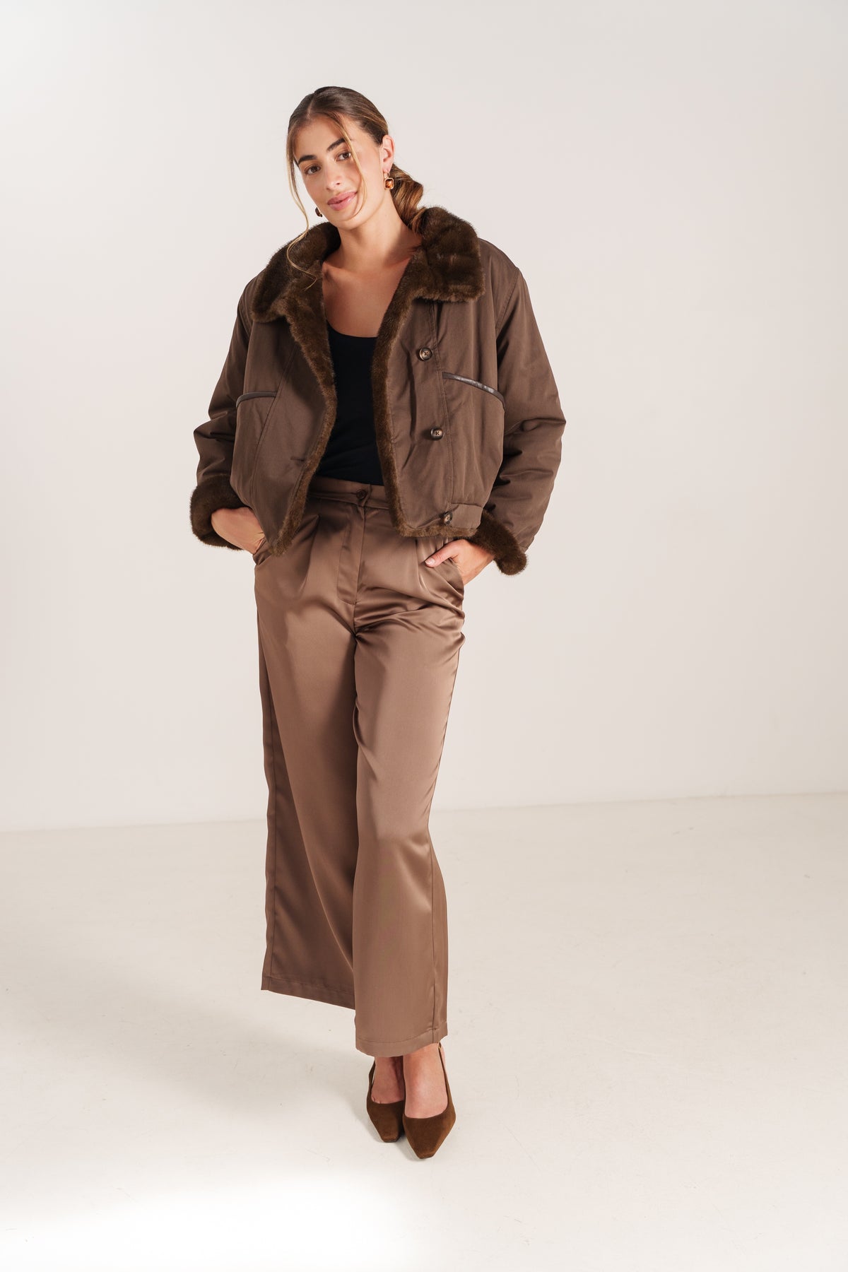 ROSABELLA veste courte coton col fausse fourrure amovible choco femme - Escandelle Paris (silhouette entière)
#couleur_choco