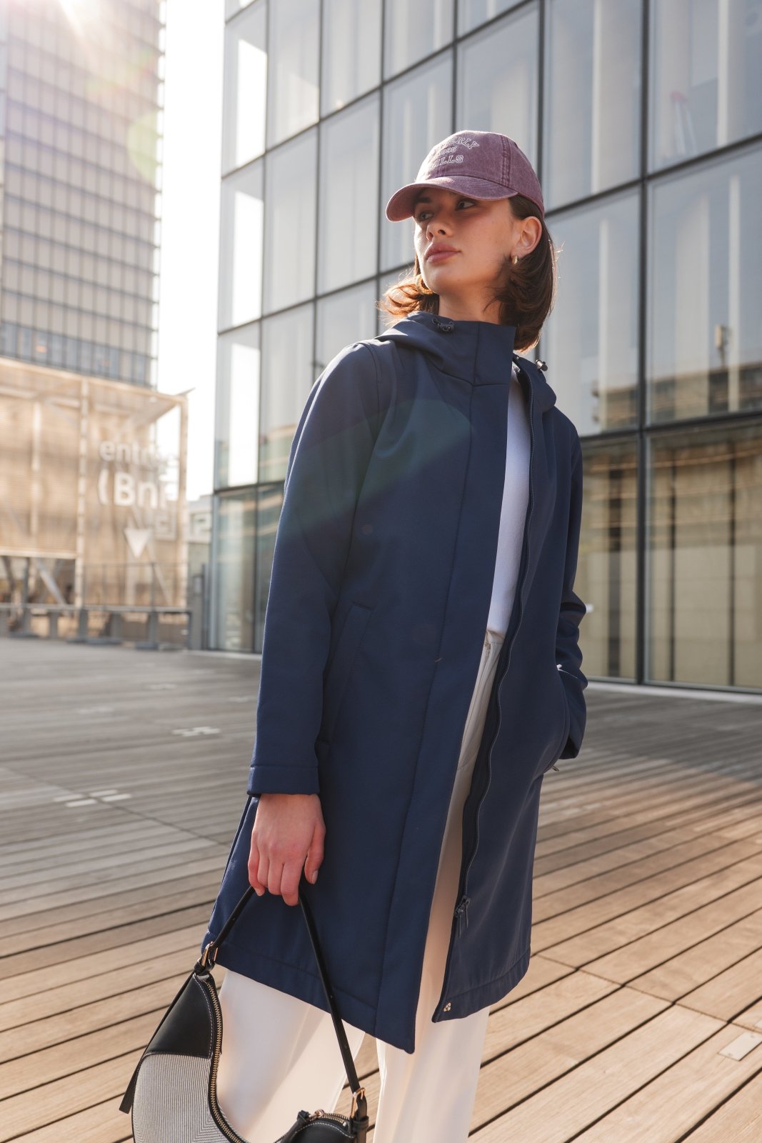 SIENA - Parka Marine - Escandelle (Vue de face - portrait - parka zip ouvert) 
#couleur_navy