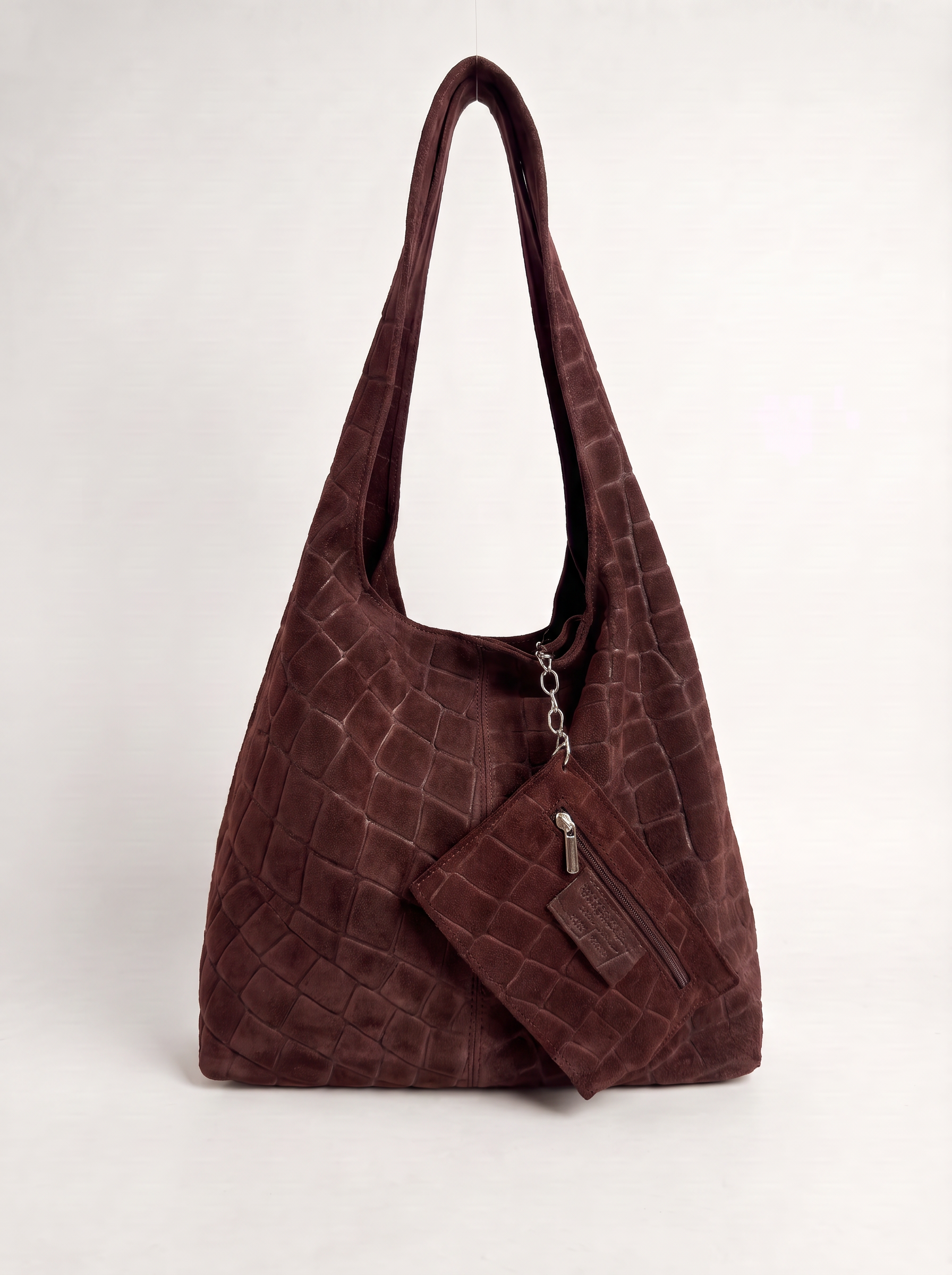 CLARA sac hobo cuir suédé gaufré croco porté épaule bordeaux femme - Escandelle Paris (face avec accessoire)
#couleur_bordeaux