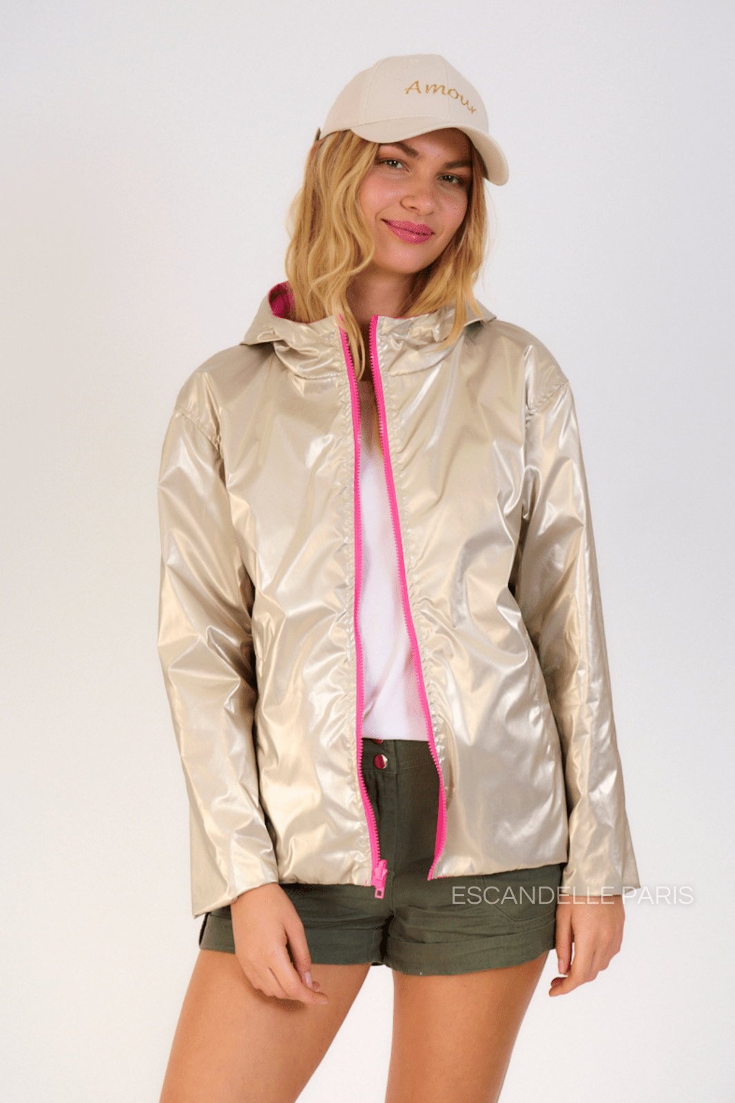 APRIL parka courte réversible métallisée rose femme - Escandelle Paris (silhouette entière)
#couleur_rose