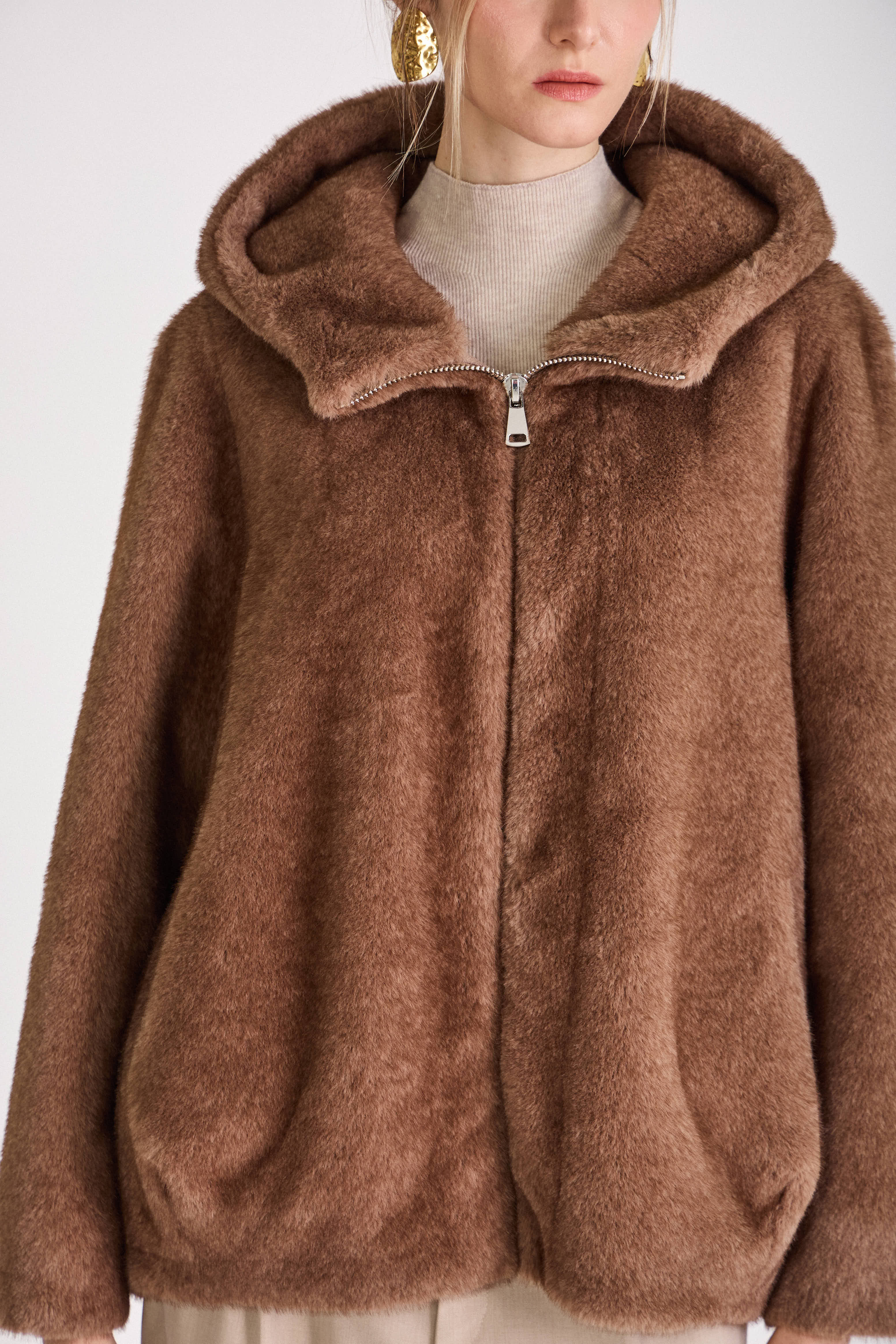 #couleur_taupe