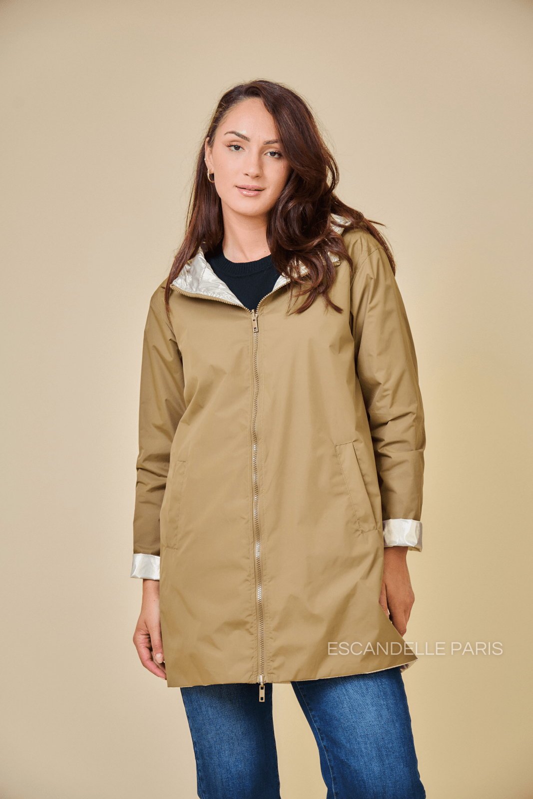 JUNE parka longue imperméable réversible métallisée taupe femme - Escandelle Paris (silhouette entière)
#couleur_taupe
