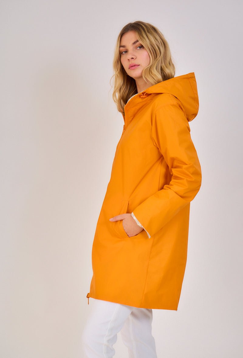 JUNE parka longue imperméable réversible métallisée orange femme - Escandelle Paris (profil gauche)
#couleur_orange
