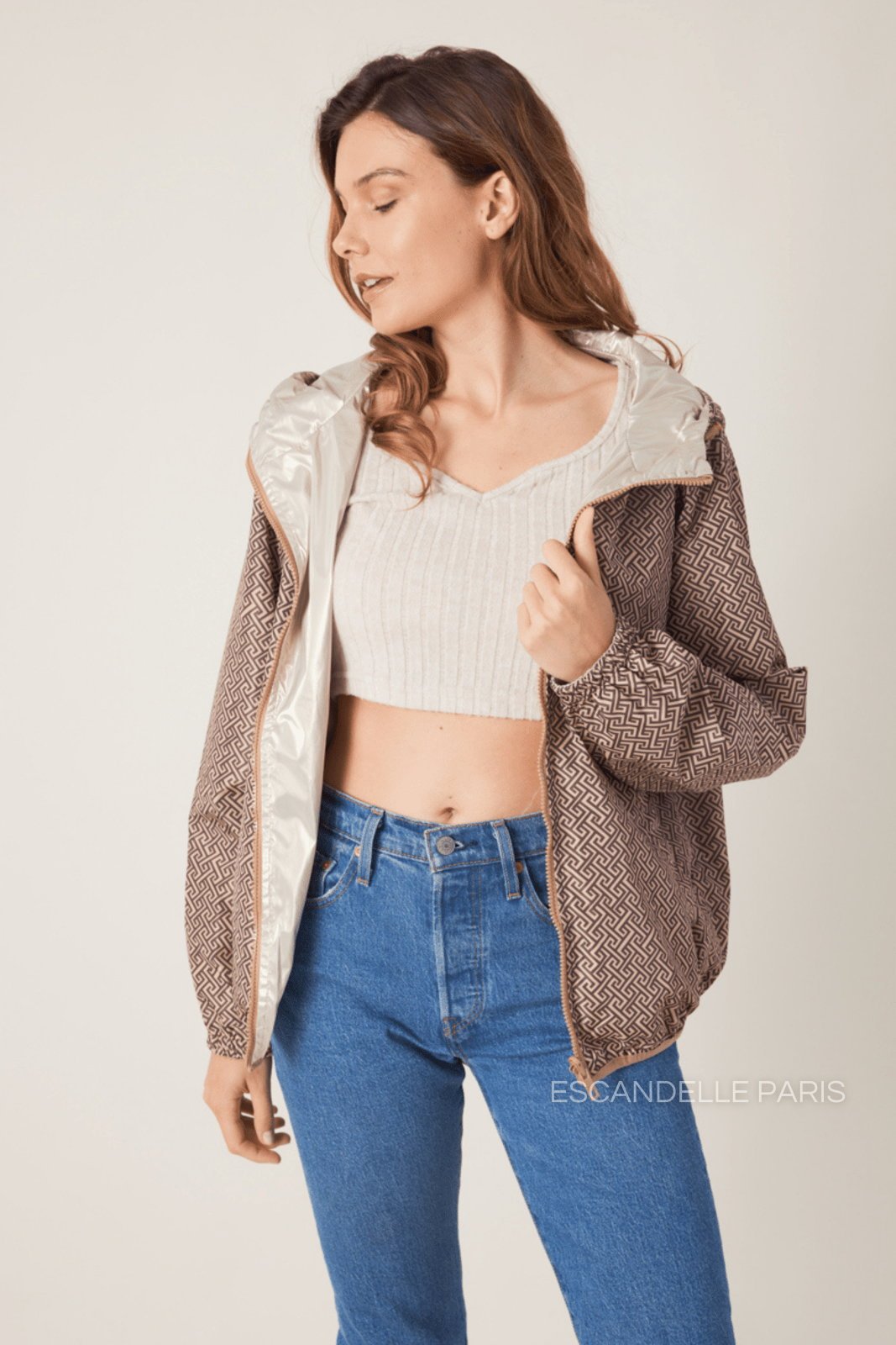 LILOU parka courte réversible imperméable métallisée taupe femme - Escandelle Paris (portrait)
#couleur_taupe
