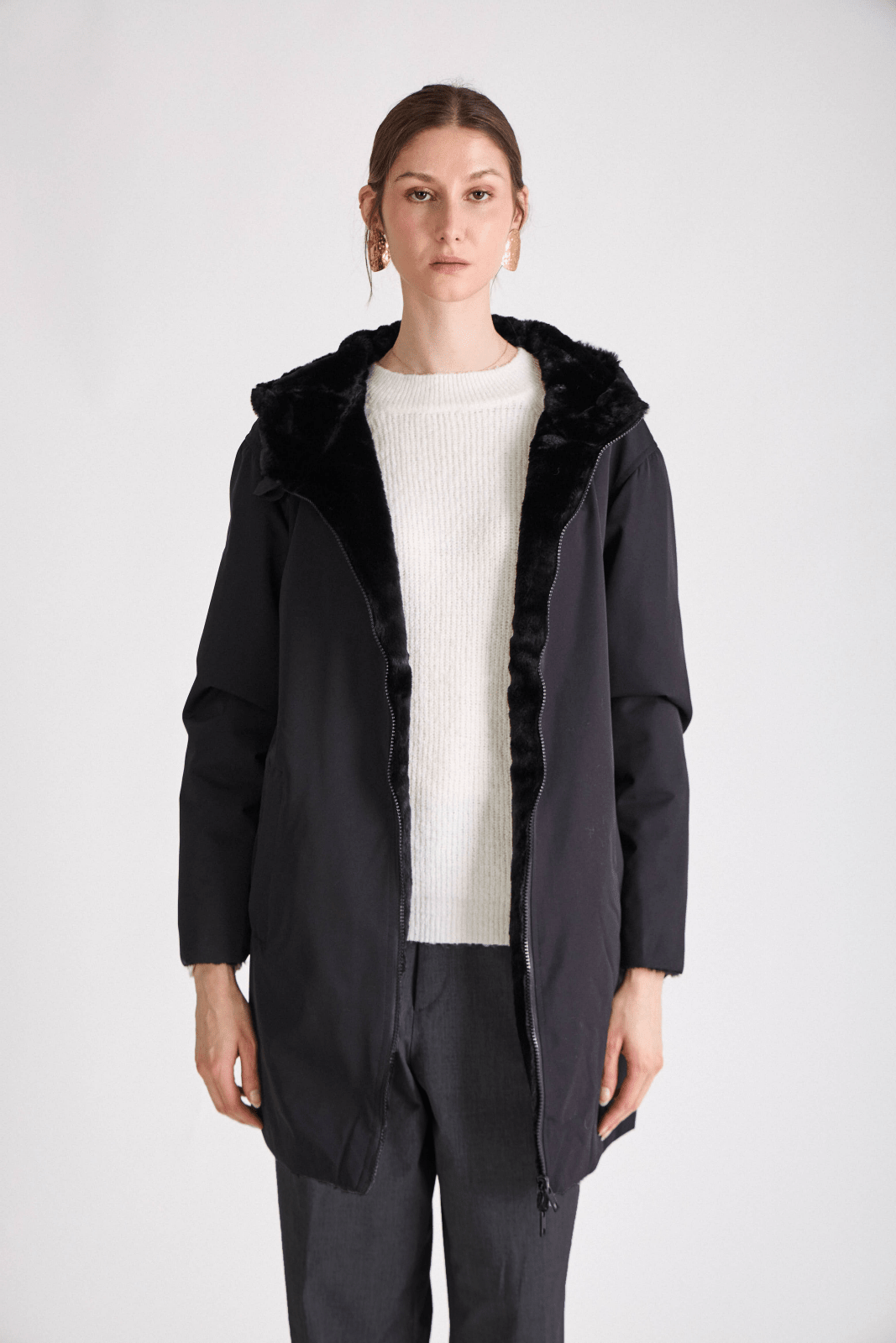 LUA parka réversible déperlante fourrée noir femme - Escandelle Paris (portrait)
#couleur_noir