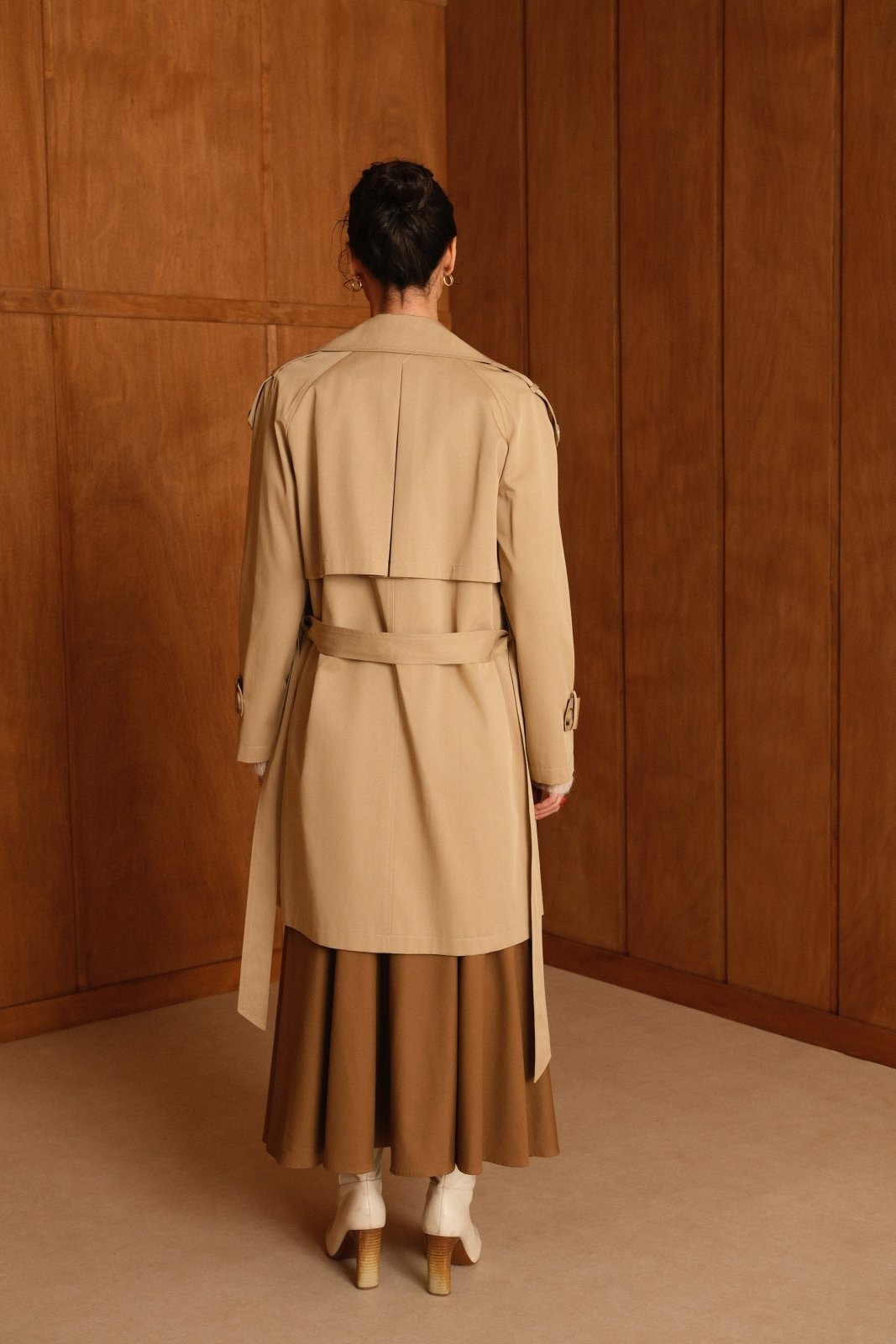 SCOTT trench mi-long déperlant beige femme - Escandelle Paris (dos)
#couleur_beige