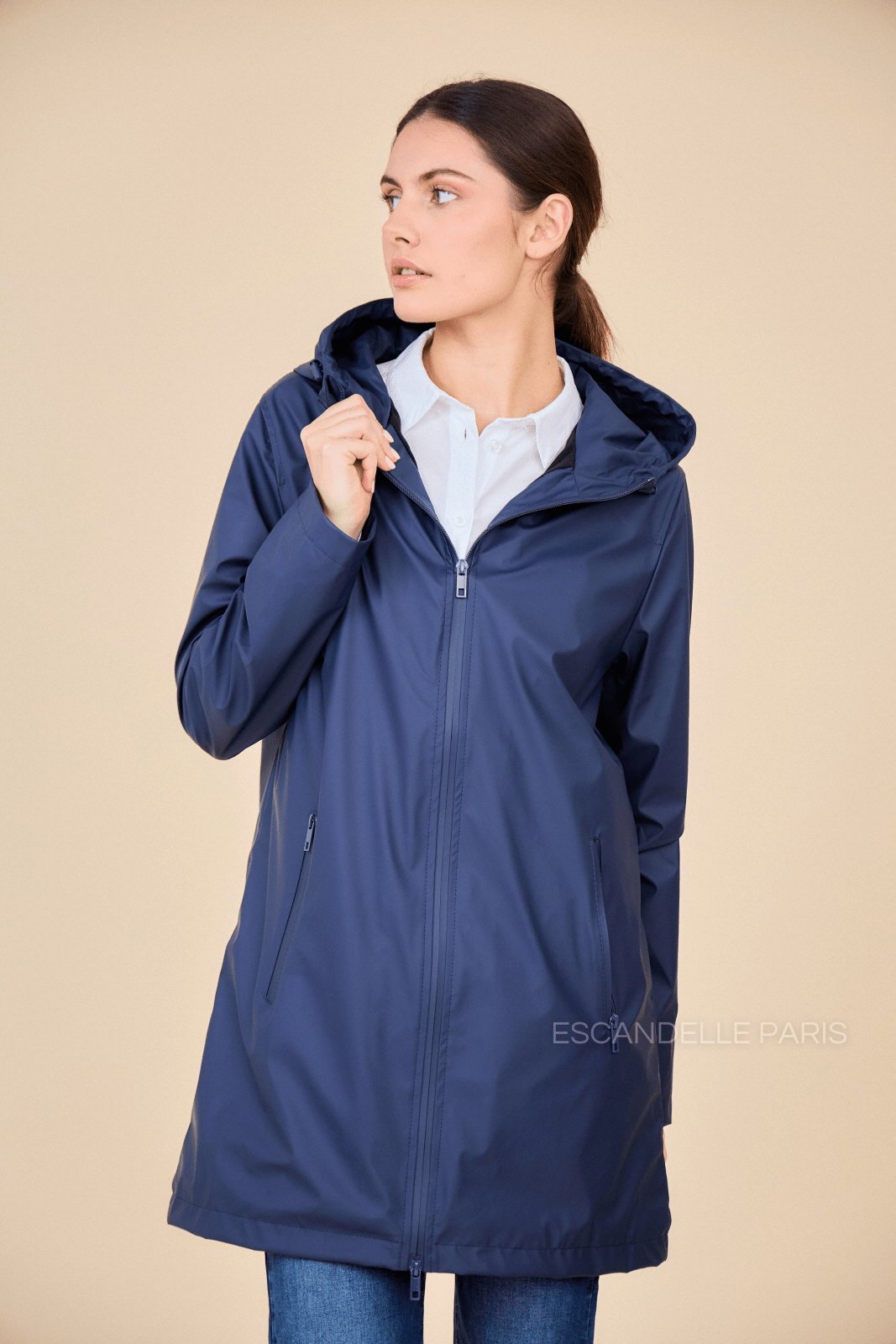 SILOÉ parka mi-longue imperméable polaire navy femme - Escandelle Paris (portrait)
#couleur_marine