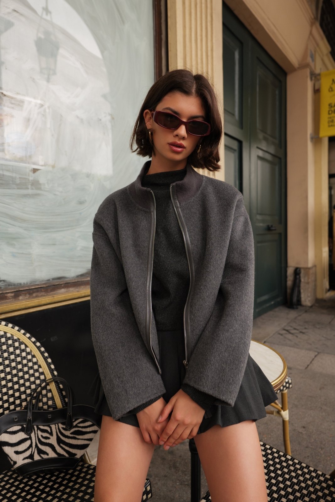 WILLOW veste courte laine bomber gris femme - Escandelle Paris (portrait)
#couleur_gris
