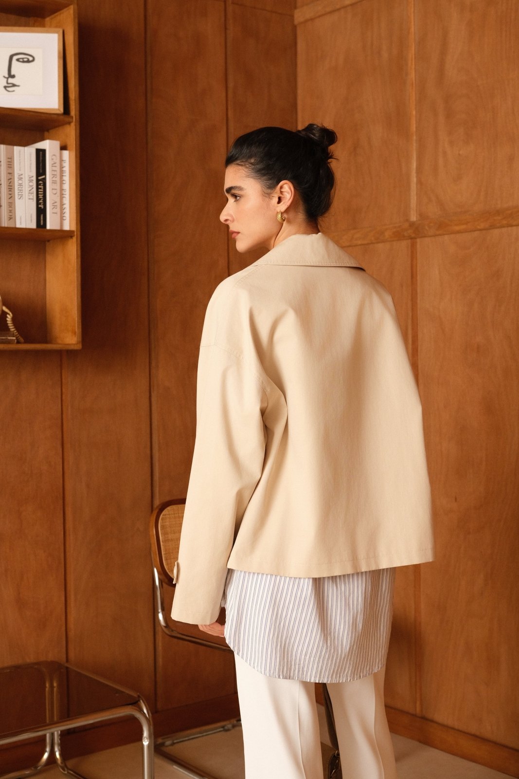ZORELLE veste courte coton double boutonnage beige femme - Escandelle Paris (dos)
#couleur_beige