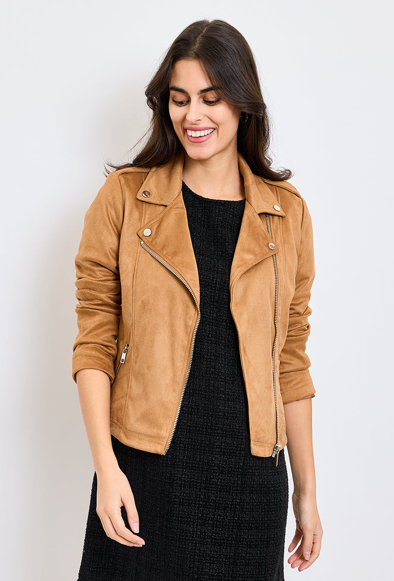 Perfecto suédine NOÉ Escandelle Paris - vue de face - col à revers, fermeture zip, boutons, poches et coupe droite
#couleur_camel